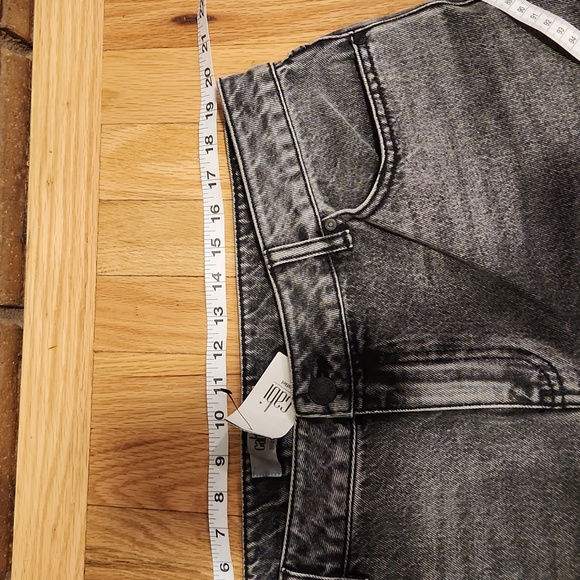 CAbi Gray Black Denim Jeans Nwt  Women's Jeans Size 16 Boyfriend Smokewash - Picture 3 of 13
